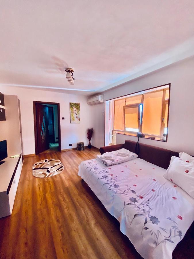 Apartament Sunshine Leilighet Orşova Eksteriør bilde